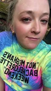 Helen Maxey's Instagram, Twitter & Facebook