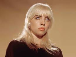 Dec 05, 2019 · billie eilish wore a turtleneck and dyed her hair brown for new xanny music video and she's wearing a turtleneck. Billie Eilish Revealed Her Inspiration For Going Blonde Teen Vogue