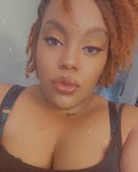 Kiara Keith's Instagram, Twitter & Facebook