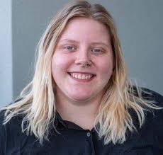 Tammy Perreault's Instagram, Twitter & Facebook