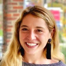 Alexandra Moyer's Instagram, Twitter & Facebook