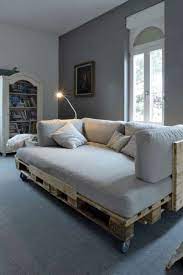 Des tutoriels pour vous lancer facilement dans la fabrication de votre canapé diy ! 15 Canape Lit En Palette Lit En Palette Fabriquer Un Canape Mobilier De Salon