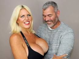 Woman with biggest boobs in Britain squeezes her waist down to 24 inches  with rib-crushing corset - Mirror Online