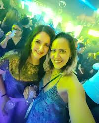 Celebro la vida de mi hermana preciosa!! Felices 40!! Y vamos por muchos  más. En su momento habias pensado que no llegarias a esta edad, pero date  cuenta como has logrado superar