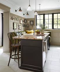 16 traditional kitchens with timeless