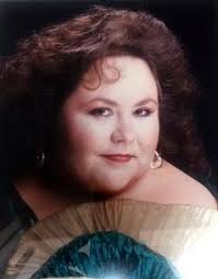 Deanna Lancaster's Instagram, Twitter & Facebook