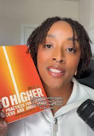 Shawn Stretch's Instagram, Twitter & Facebook