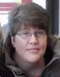 I am a descendant of Seaborn Ivy Hyatt a fiddler. My grandfather is Robert  Edgar Hyatt b 1904-1980.