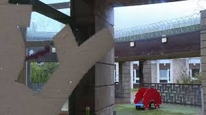 Dun & bradstreet gathers freight transportation arrangement business information from trusted sources to help you understand. A Fleury Merogis La Maison D Arret Des Femmes Peine A Gerer Ses Detenues Djihadistes Rt En Francais