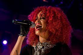 Pharrell ontroerd door ouders overleden dennis rtl late night. Sharon Doorson Wikipedia