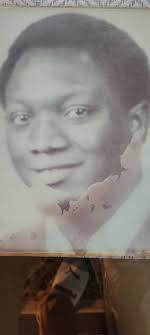 How to restore a picture for a memorial?