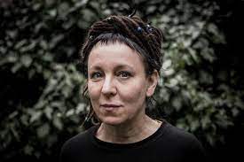 Olga tokarczuk was born in sulechów near zielona góra, in western poland. Literaturnobelpreis Olga Tokarczuk Tragt Weiterhin Rastalocken