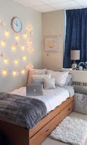 36 Dorm Room Before And Afters That Ll Totally Inspire You Dorm Room Diy Dorm Room Designs College Dorm Room Decor