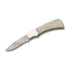 When it comes to an all in one wood carving pocket knife, you have two main options; Schrade Old Timer Splinter Carving Knife Smkw