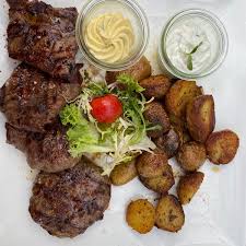 Vom top argentinischen, über us beef bis zum japanischen wagyu, top burger auf 800 grad grill. Haus Rosgen Restaurant In Duisburg Mitte