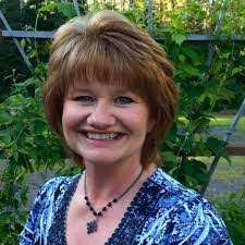 Tracy Middleton's Instagram, Twitter & Facebook