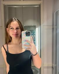 Next up, meet Mia Dunlap!! 🤭☁️ Grade: Junior Voice part: sop 2/alto 1!  Favorite movie: la chimera Favorite song: private presley by peach pit  Favorite thing about cloud: the chats and the friends!