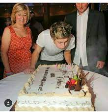 I hope he gets a lot of presents, eat a lot of cake and drinks a lot of champagne. Let My Love You Niall Horan Birthday Niall Horan Niall Horan Girlfriend