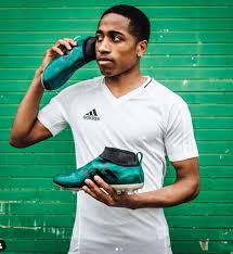 Professional footballer for manchester city and england. Kyle Walker Peters Wiki 2021 Girlfriend Salary Tattoo Cars Houses And Net Worth