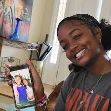 When you and your kindergarten bestie are still besties so you send each  other #throwback pics to remember the "old days" 🤣