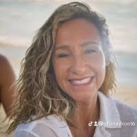 Shannon Foust's Instagram, Twitter & Facebook