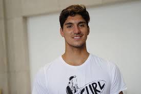 The personal and professional evolution of gabriel medina, a boy without the stereotype of. File Gabriel Medina Visita Atletas Brasileiros Na Vila Olimpica 28446089220 Jpg Wikimedia Commons