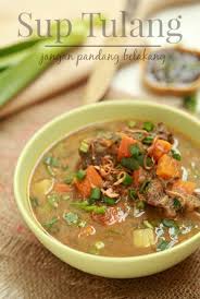 Sup tulang or 'bone soup' in english is a soup that consists not entirely of bones. Sup Tulang Lembu Korban Jangan Pandang Belakang Dgn Sambal Kicap Pedas Berahi Aneka Resepi Mudah Dan Sedap