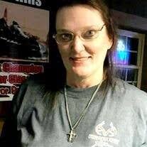 Karen Suzanne's Instagram, Twitter & Facebook