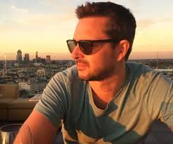 Drew Barrymore is dating David Hutchinson