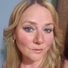 A Missouri museum dedicated to Laura Ingalls Wilder has expressed  disappointment at a recent decision to remove the author's name from a  national literary award>>>