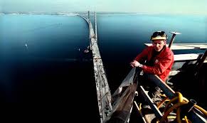 Il ponte di øresund o di öresund (propriamente collegamento di øresund o di öresund, rispett.dan. 2