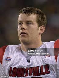 Tight end Cedric Hill of the South Florida Bulls puts a move on... News  Photo
