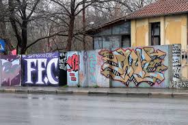 , € 750 / μήνα. Graffiti Drama Drama Park Agias Varvaras Agias Barbara Flickr