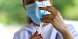Também foram recebidas 41,5 mil doses da vacina oxford/astrazeneca. Df Comeca A Vacinar Pessoas De 49 Anos Contra A Covid 19 Agencia Brasil