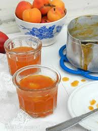 La Confiture D Abricots Peches Nectarines Et Vanille Je Peux Lecher La Cuillere Confiture Confiture Abricot Nectarine