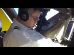 Compare and book air china: A Senior China Airlines Captain Has Been Filmed Sleeping In Command Of Boeing 747 Youtube