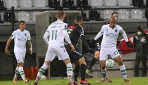 Sporting cp encounters cd nacional madeira in a regular season match. Sporting Vence Nacional Na Madeira E Reforca Lideranca Na Liga Desporto Correio Da Manha