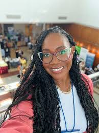 Marie Sealy's Instagram, Twitter & Facebook