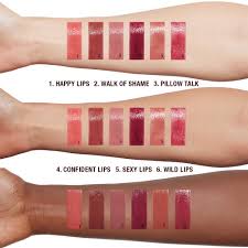 It is a stuuuning brick brown color. Walk Of No Shame Superstar Lips Berry Pink Glossy Lipstick Charlotte Tilbury