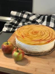 Apfel Frischkase Torte Julz Kocht Ein Bielefelder Foodblog Lebensmittel Essen Apfel Kasekuchen Schoko Kasekuchen