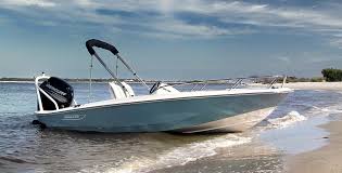 One step up was the 13 sport model, which added a side steering console. Boston Whaler Debuts All New 130 And 160 Super Sport Models Powerboating Com