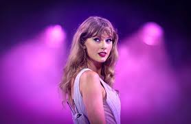 Pink Clouding Taylor Swift