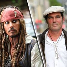 Naja, auf jeden fall würde ja dann teil 5 und 6 ohne johnny depp dastehen. Fluch Der Karibik Synchronsprecher Johnny Depp Ausgetauscht Kino