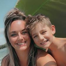 Marissa Hanson (MarissaChaiss@)