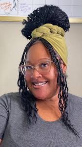 How she do ya’ll? Rate it 1-10 10 being “SHE DID THAT🔥” Check out my  tutorial playlist for Head Wrap inspo.✨ Curl Flip Jersey Stretch Wrap in  Matcha. #headwrapstyles #headwrap #headwraptutorial ...