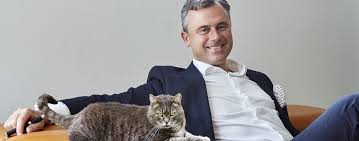 Norbert hofer und seine tochter sind als haushaltszugehörige familienmitglieder kontaktpersonen der kategorie k1 und befinden sich daher bis ende nächster woche in heimquarantäne. Norbert Hofer Der Osterreich Flusterer