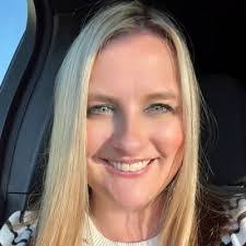 Meredith Ackerman's Instagram, Twitter & Facebook