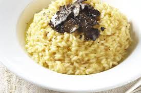 Recette De Risotto A La Creme De Parmesan Truffe Et Aux Lamelles De Truffe D Ete Recette Risotto Recette Risotto Alimentation
