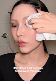 Effective Makeup Removal Tips for Sensitive Skin