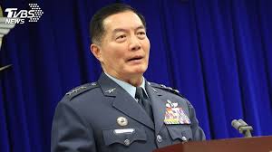 2021年6月16日 上午1:53 · 4 分鐘 (閱讀時間) 現任參謀總長黃曙光將於月底滿64歲屆齡退伍，新任參謀總長近期將由蔡總統核定後發布，據指出，陸軍. æ›¾æ˜¯å¹»è±¡é¦–å¸­è©¦é£›å®˜æ²ˆä¸€é³´ä»»åƒè¬€ç¸½é•·åŠå¹´é‡è¿«é™ é»'é·¹ å¹»è±¡æˆ°æ©Ÿ Tvbsæ–°èžç¶²